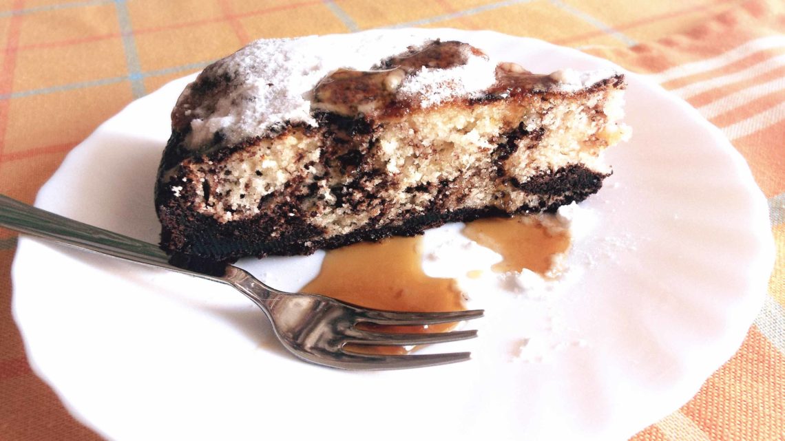 torta marmorizzata a cioccolato