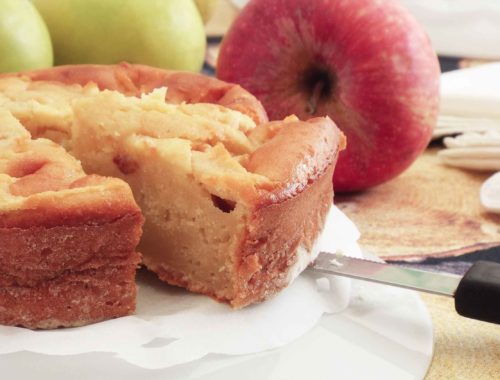 Torta di cuore di mele senza grassi aggiunti