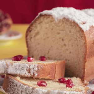 Plumcake al limone con chicchi di melagrana