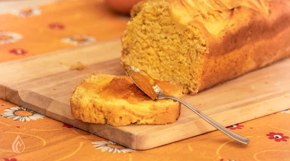 Plumcake all'arancia senza burro e senza uova