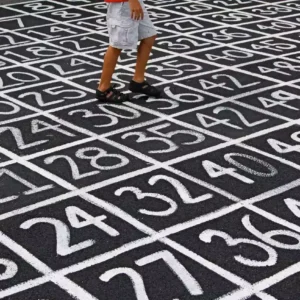 Oltre il visibile Significati simbolici di forme geometriche e numeri (2) 1 (2)